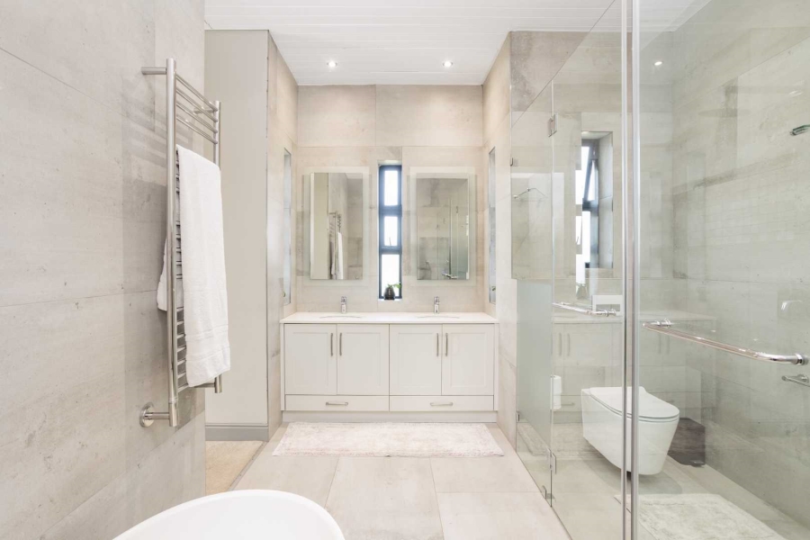 4 Bedroom Property for Sale in Val De Vie Estate Western Cape